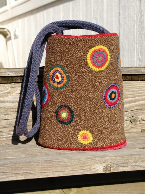 Cat's Paw Bucket Purse Pattern